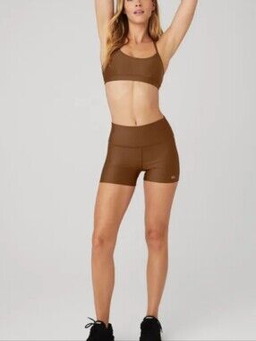Alo Airlift Shorts set In Cinnamon Brown